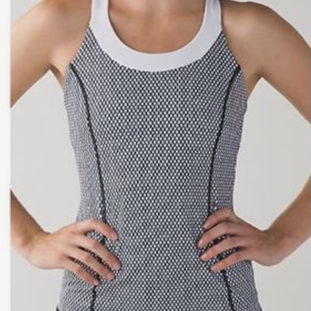 πSALEπ Lululemon Blue White Tan Crisscross Tank - Picture 3 of 10